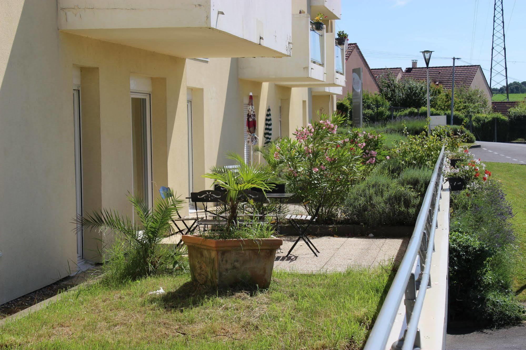 Résidence Carouge Appart Hôtel Brétigny-sur-Orge Exterior foto